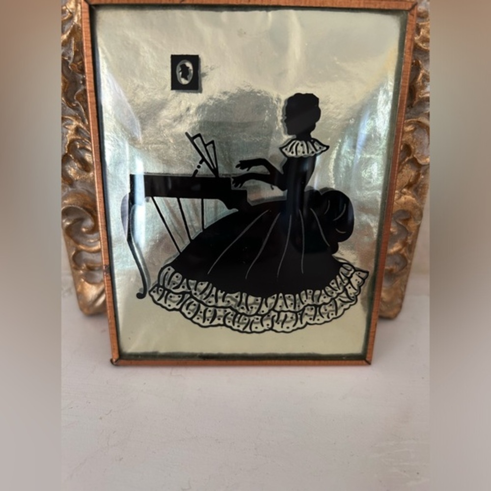 Antique Miniature Silhouette‎ of Lady at Piano in Glass Gold Frame
